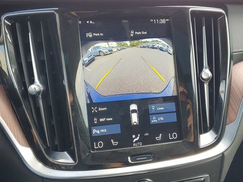 Used 2020 Volvo V60 T5 Cross Country AWD/4WD image 28