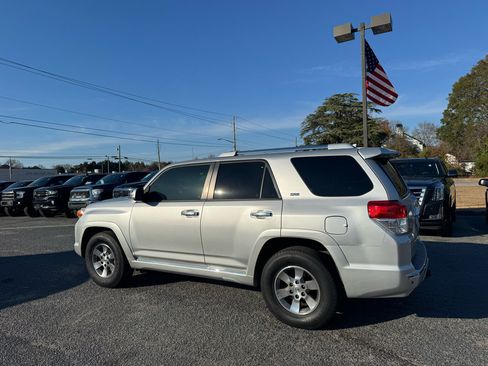 Used 2013 Toyota 4Runner Limited image 3