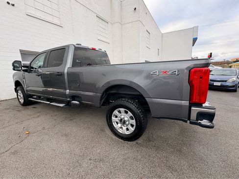 Used 2024 Ford F250 XLT image 4