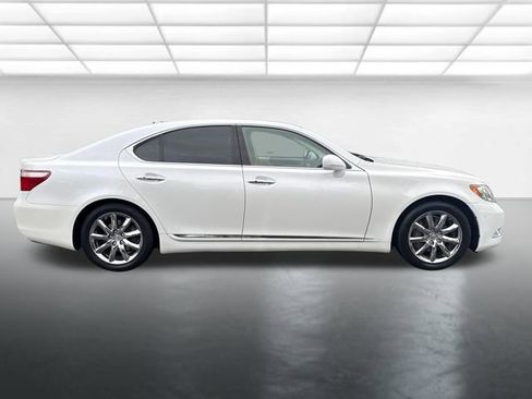 Used 2007 Lexus LS 460 RWD image 7