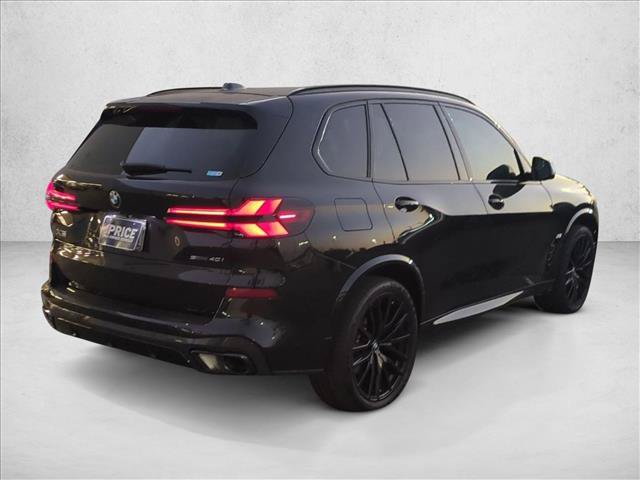 Certified 2025 BMW X5 sDrive40i w/ M Sport Package RWD image 5