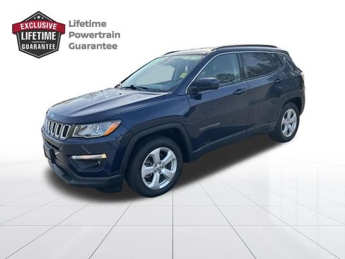 Used 2019 Jeep Compass Latitude image 1