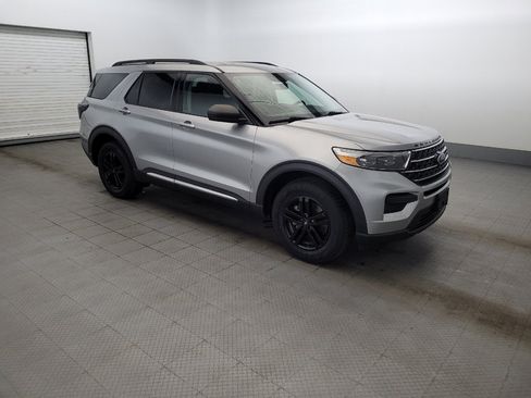Used 2020 Ford Explorer XLT w/ Comfort Package AWD/4WD image 11