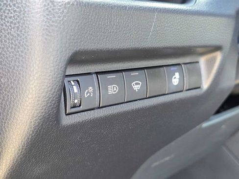 Used 2021 Toyota RAV4 XLE w/ XLE Grade Weather Package AWD/4WD image 23