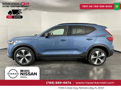 Used 2023 Volvo XC40 B5 Plus w/ Protection Package Premier image 7