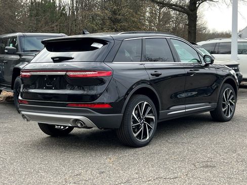 New 2026 Lincoln Corsair Reserve image 4