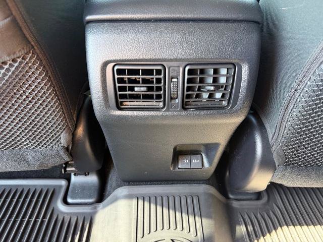 Used 2024 Toyota 4Runner SR5 AWD/4WD image 21