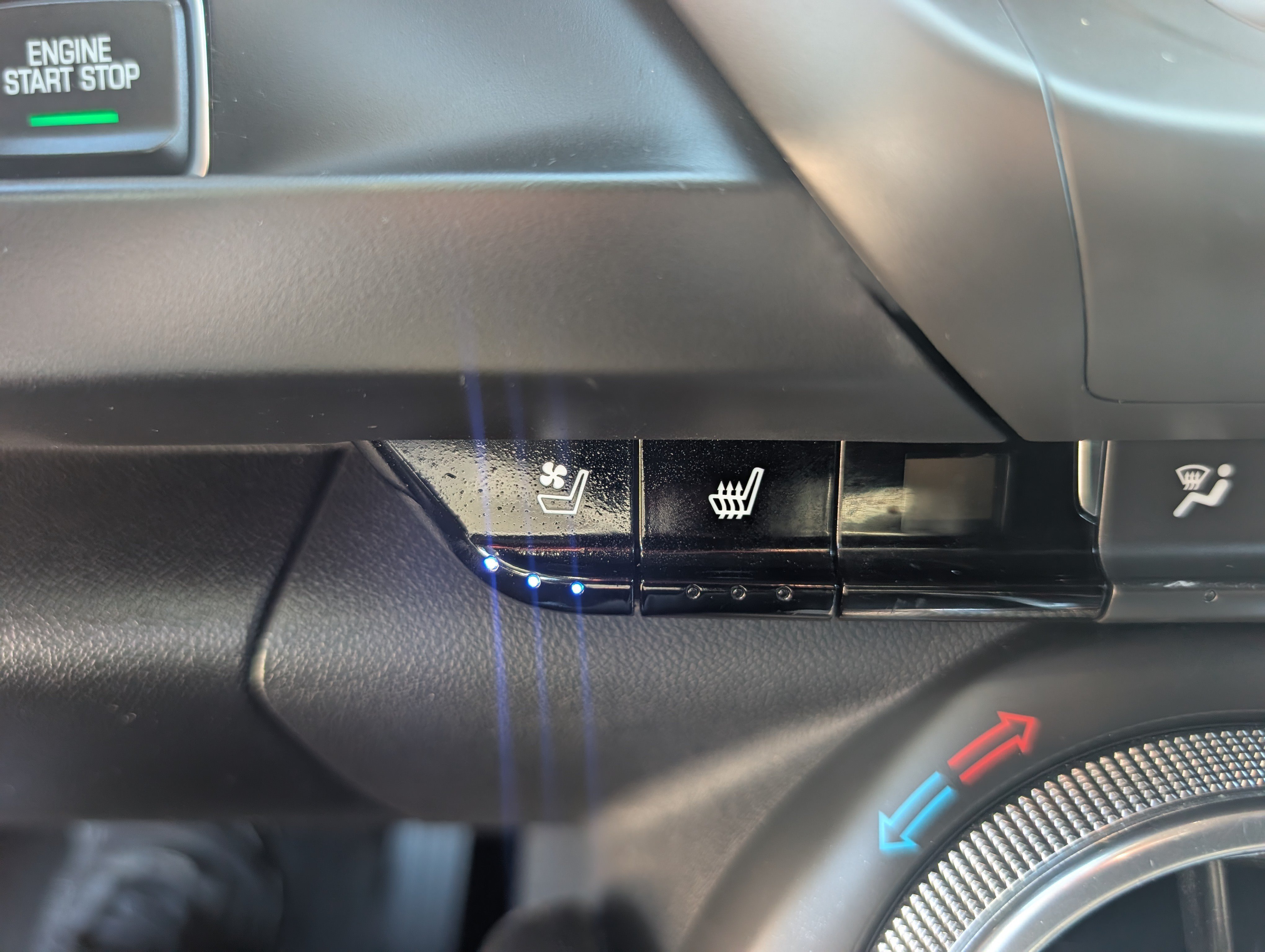Used 2020 Chevrolet Camaro SS RWD image 29