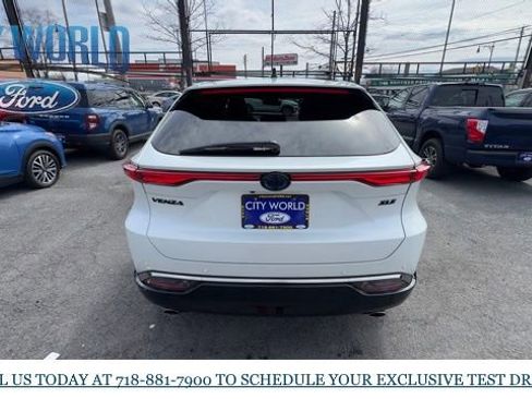 Used 2023 Toyota Venza Nightshade AWD/4WD image 3