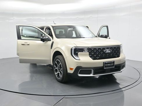 New 2025 Ford Maverick Lariat w/ 4K Tow Package image 30