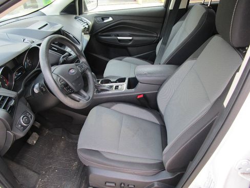 Used 2018 Ford Escape SE w/ SE Sync 3 Package FWD image 7