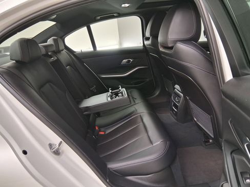 Certified 2023 BMW 330i Sedan w/ Premium Package image 31