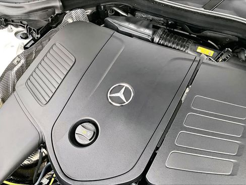 Certified 2025 Mercedes-Benz GLC 300 GLC 300 image 33