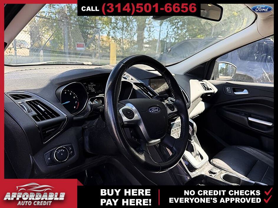 Used 2014 Ford Escape Titanium w/ Equipment Group 401A FWD image 9