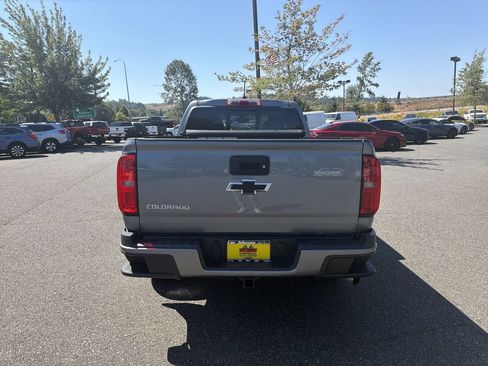 Used 2018 Chevrolet Colorado Z71 AWD/4WD image 8