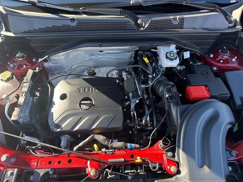 Used 2025 Chevrolet TrailBlazer RS w/ Driver Confidence Package image 9