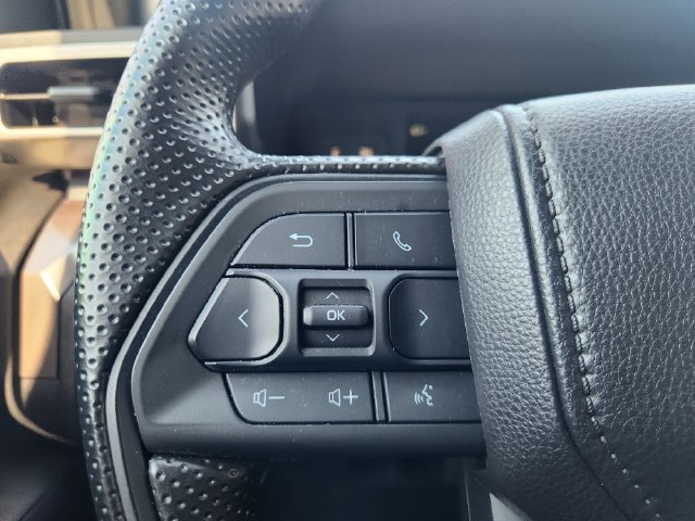 Certified 2026 Toyota Tacoma SR5 AWD/4WD image 28