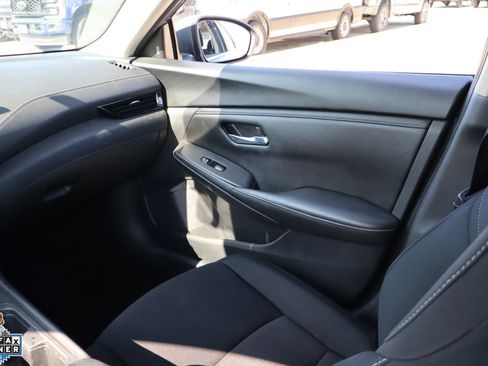 Used 2023 Nissan Sentra SV FWD image 23