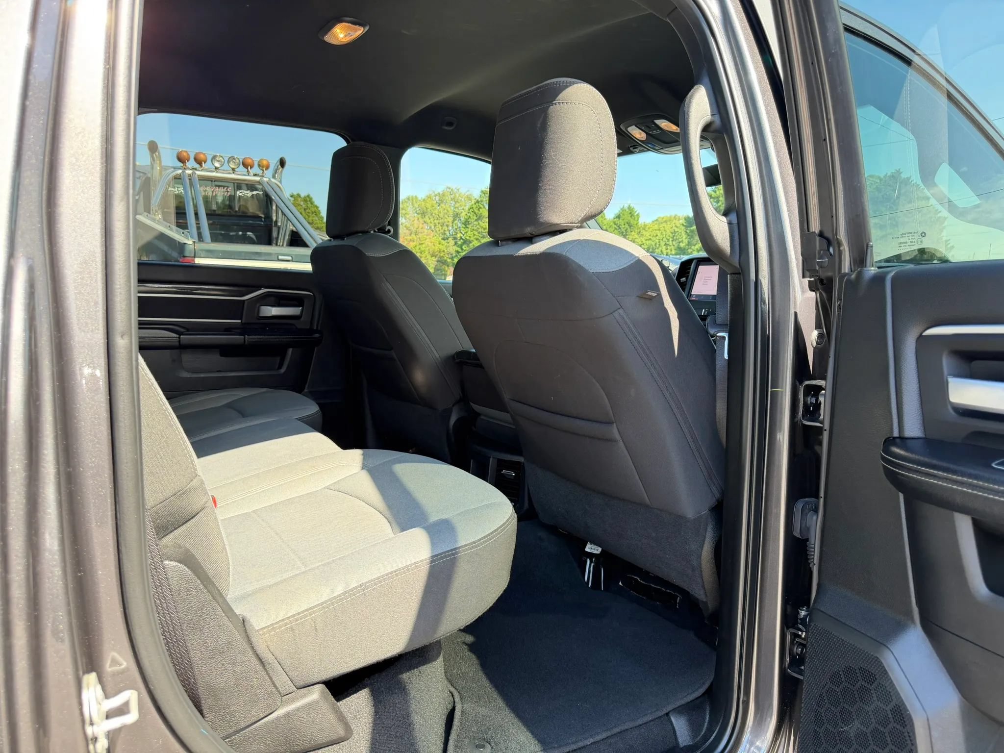 Used 2024 RAM 2500 Big Horn AWD/4WD image 21
