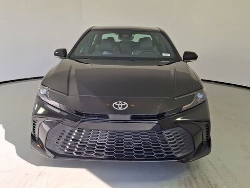 New 2026 Toyota Camry SE w/ Convenience Package image 2