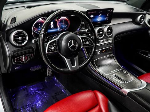 Used 2022 Mercedes-Benz GLC 300 4MATIC Coupe image 15