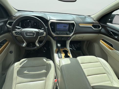 Used 2017 GMC Acadia Denali w/ Technology Package FWD image 31