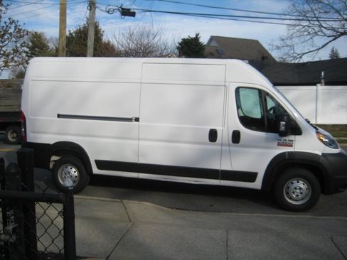 Used 2021 RAM ProMaster 2500 w/ Convenience Group image 4