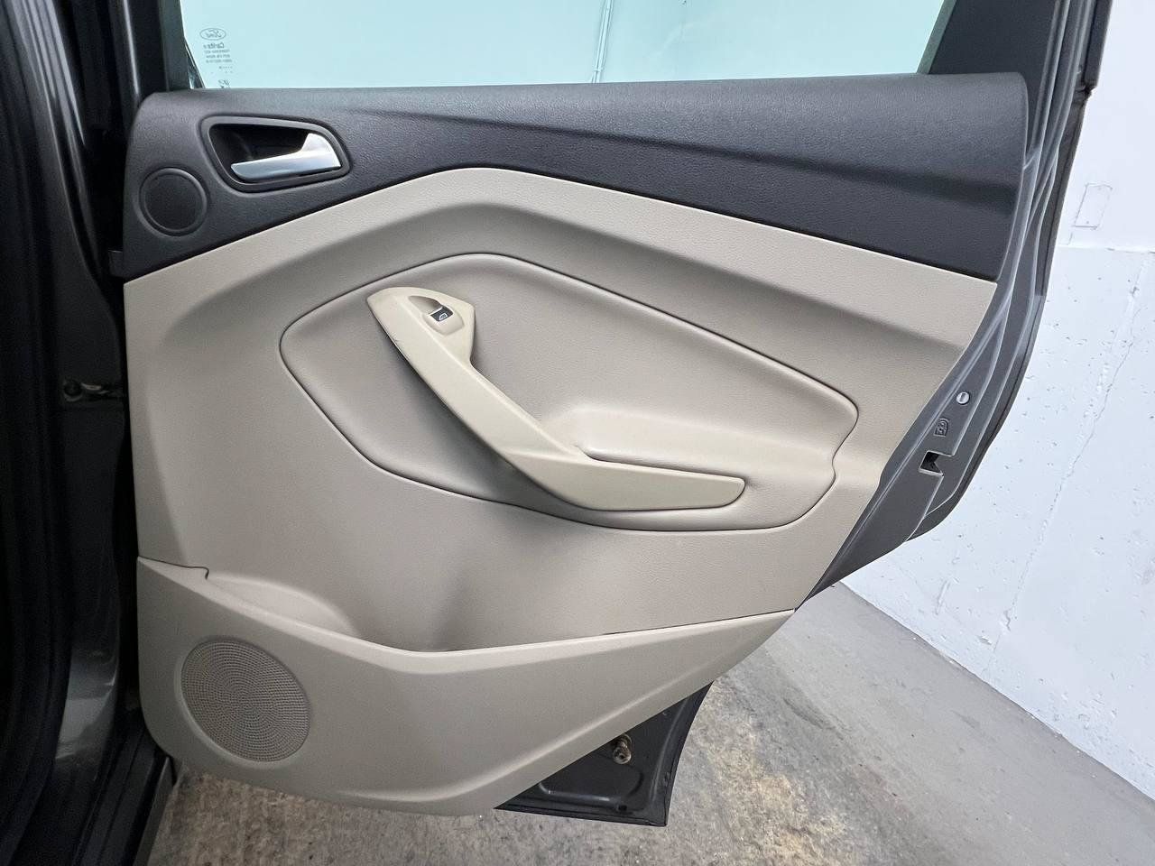 Used 2014 Ford C-MAX SEL w/ Equipment Group 302A FWD image 11