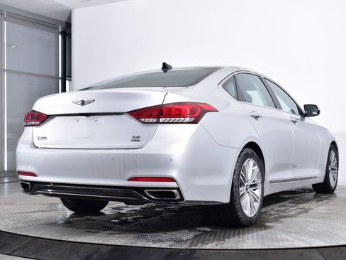 Used 2018 Genesis G80 3.8 w/ Option Group 02 image 5