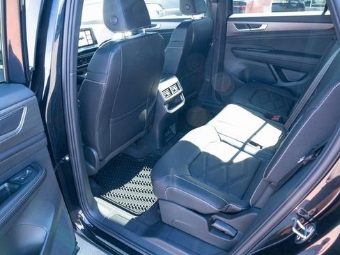 New 2026 Volkswagen Atlas Cross Sport SE image 21