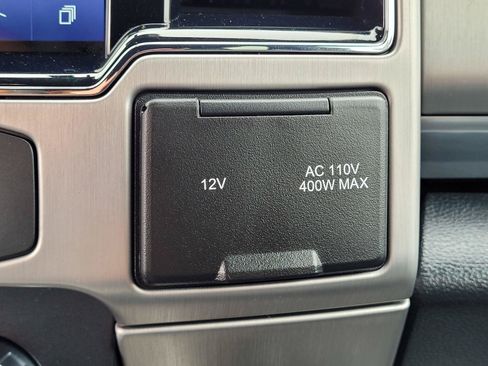 Used 2022 Ford F250 Platinum w/ FX4 Off-Road Package AWD/4WD image 16
