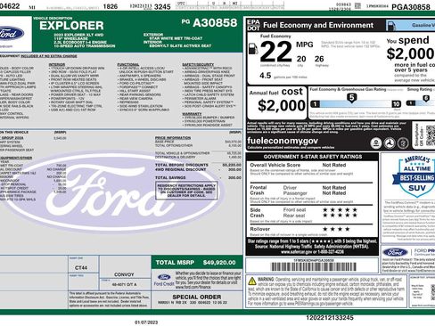Used 2023 Ford Explorer XLT w/ Equipment Group 202A AWD/4WD image 3
