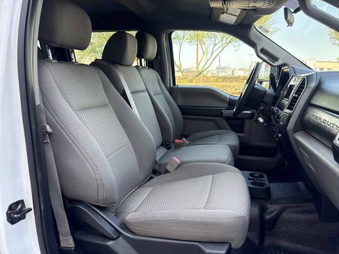 Used 2018 Ford F250 XLT w/ FX4 Off-Road Package AWD/4WD image 14