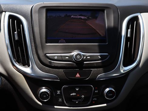 Used 2020 Chevrolet Equinox LS FWD image 47