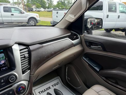 Used 2017 Chevrolet Suburban LT AWD/4WD image 47