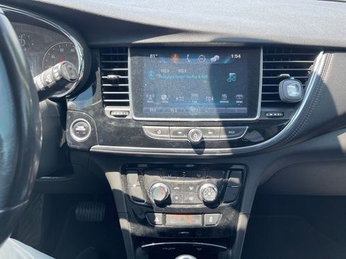 Used 2020 Buick Encore Preferred FWD image 8