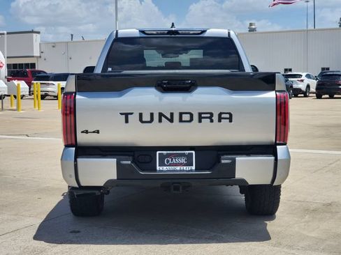 Used 2024 Toyota Tundra Platinum AWD/4WD image 6