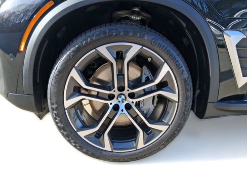 Used 2026 BMW X5 xDrive50e AWD/4WD image 13