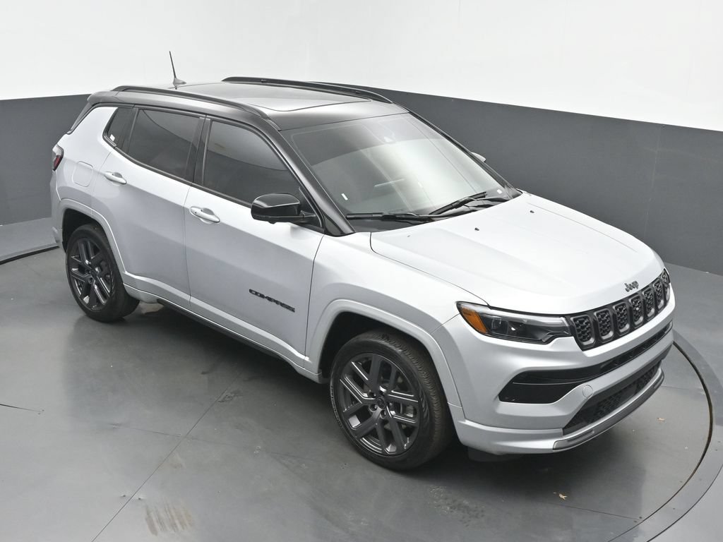 Used 2025 Jeep Compass Limited w/ Driver Assist Group I AWD/4WD image 41