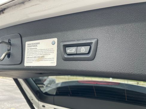 Used 2019 BMW X1 xDrive28i w/ Convenience Package AWD/4WD image 17