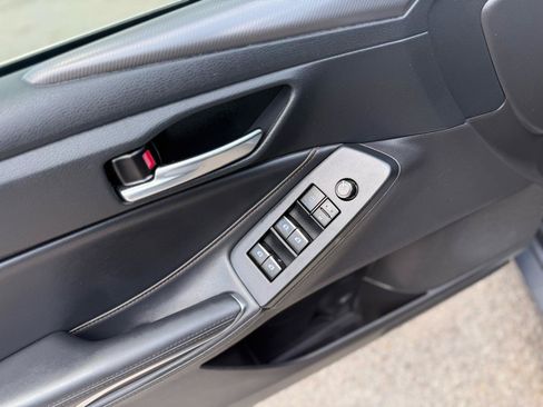 Used 2020 Toyota Avalon XSE FWD image 13