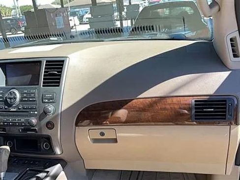Used 2011 Nissan Armada Platinum image 12