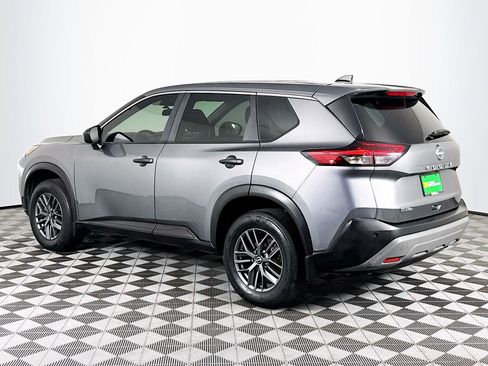 Used 2023 Nissan Rogue S image 6