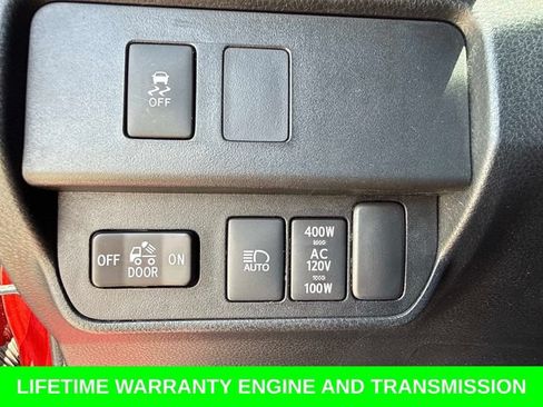 Used 2021 Toyota Tacoma TRD Off-Road w/ Technology Package AWD/4WD image 31