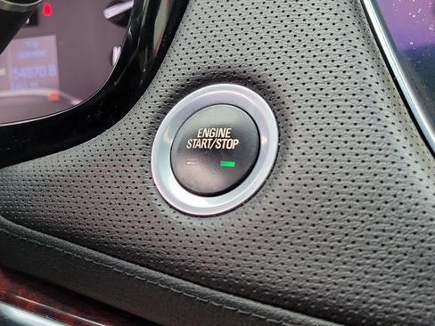 Used 2017 Cadillac XT5 Luxury w/ Driver Awareness Package image 28