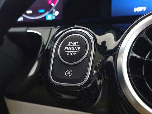 Certified 2026 Mercedes-Benz GLA 250 4MATIC image 36