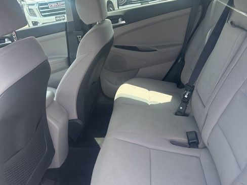 Used 2020 Hyundai Tucson Value FWD image 4