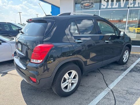 Used 2020 Chevrolet Trax LT w/ LT Convenience Package AWD/4WD image 5