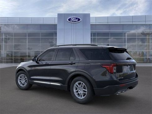 New 2025 Ford Explorer Active w/ Active Comfort Package image 4