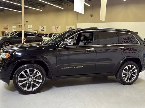 Used 2018 Jeep Grand Cherokee Overland w/ Trailer Tow Group IV RWD image 5